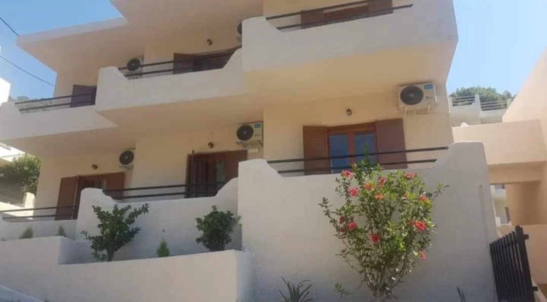 Evita's Resort Pool Askeli Poros