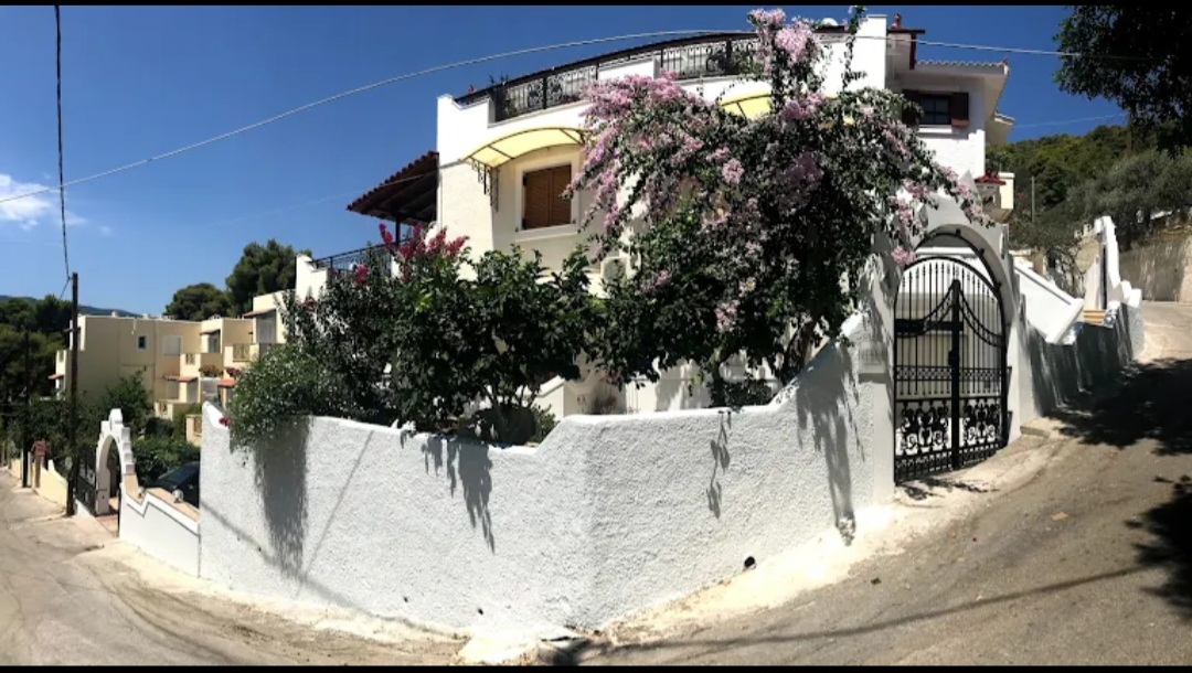 Evita's Resort Pool Askeli Poros