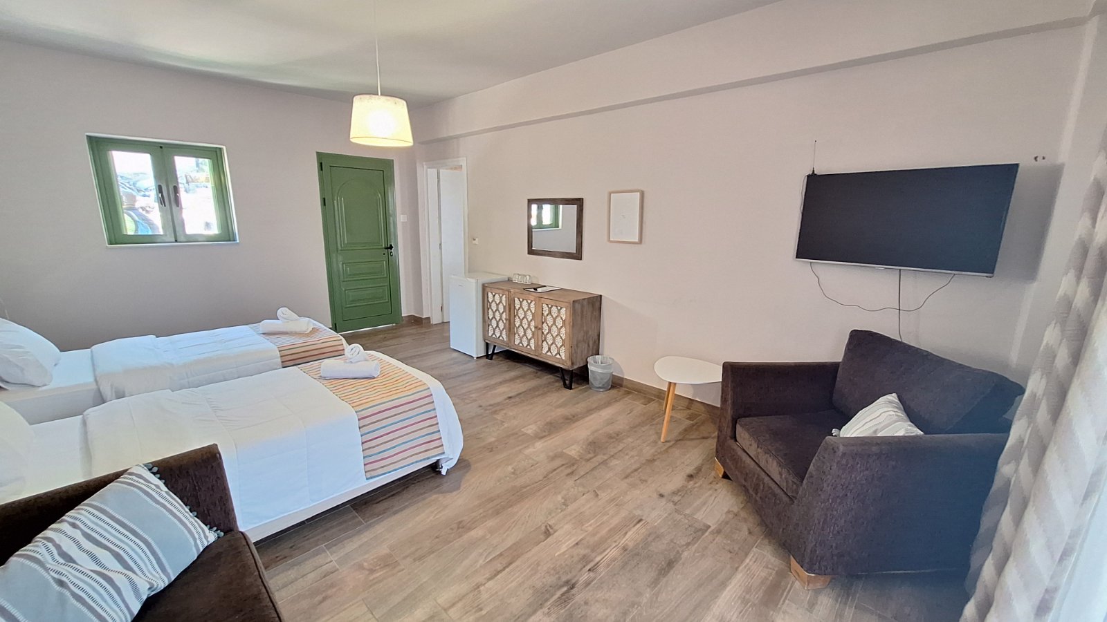 Evita's Resort Pool Askeli Poros