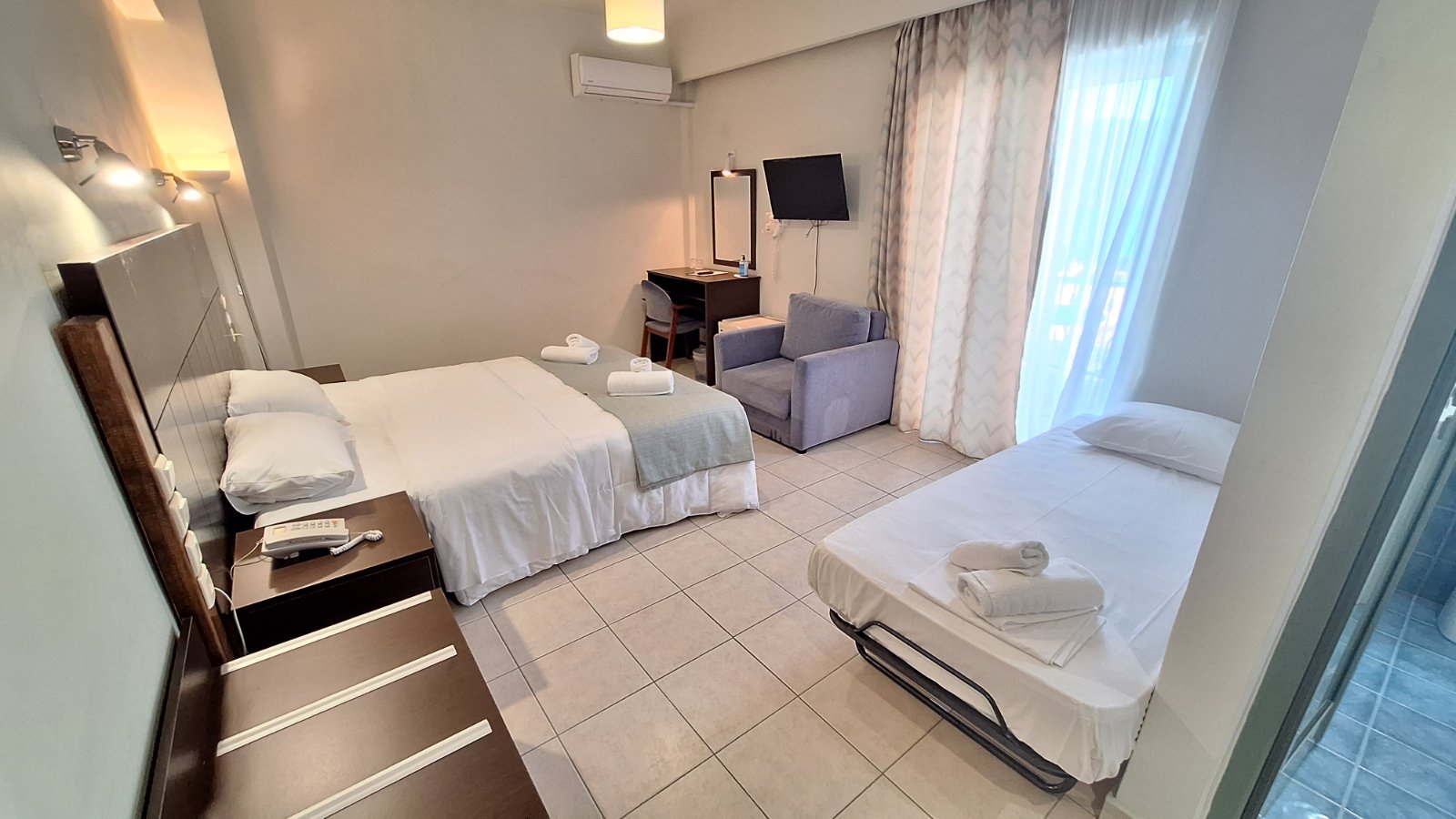 Evita's Resort Pool Askeli Poros