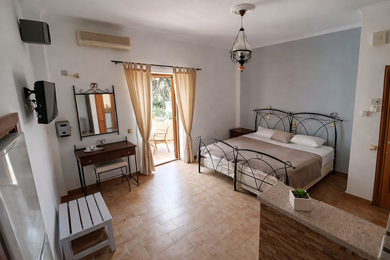 Evita's Resort Askeli Poros