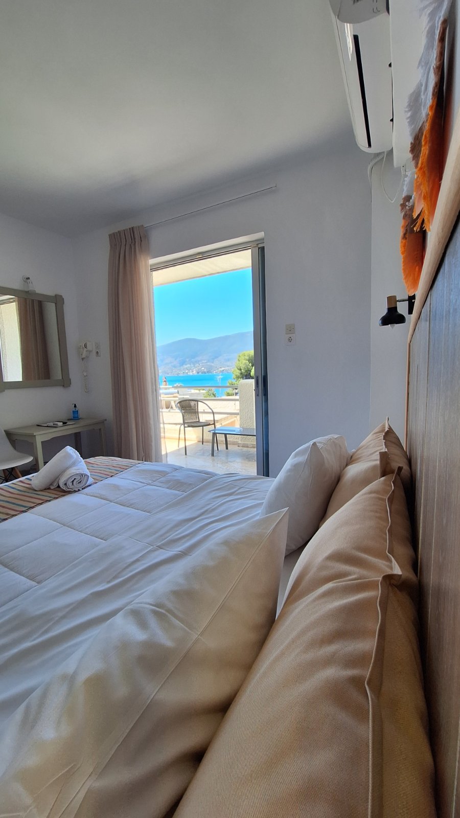 Evita's Resort Pool Askeli Poros