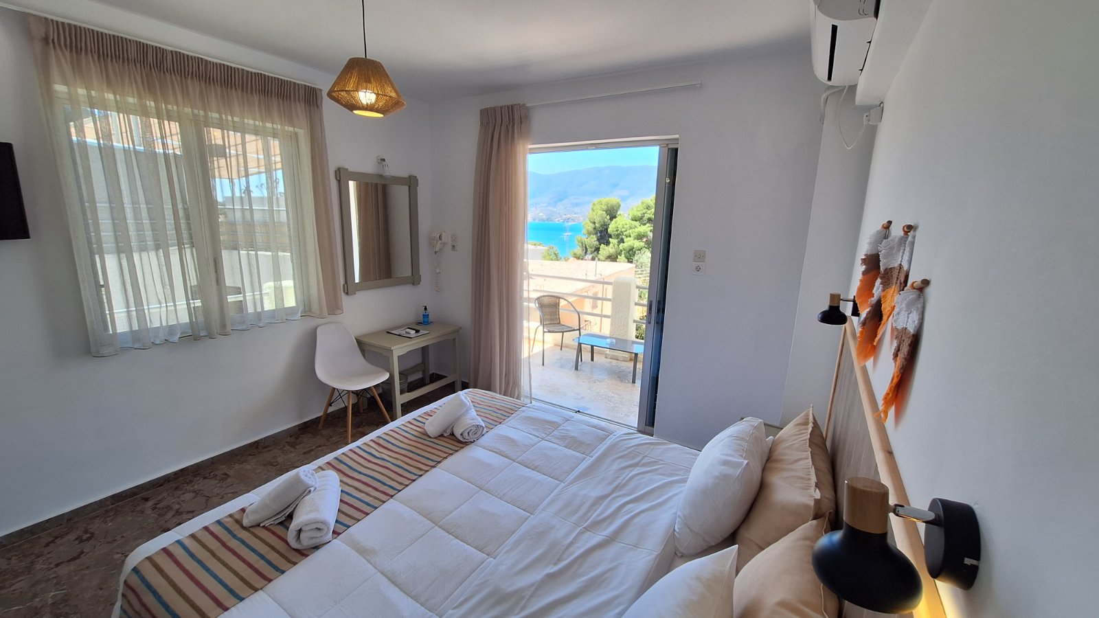 Evita's Resort Pool Askeli Poros